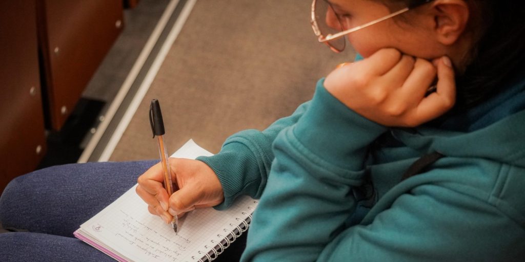 “Empoderando mentes transformando vidas”