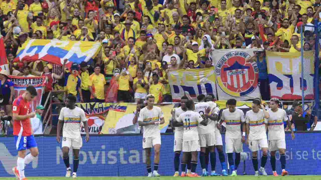 Colombia logró una contundente victoria de 4-0 contra Chile,