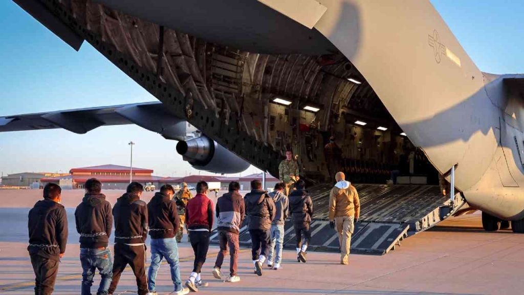 Indocumentados al Avion