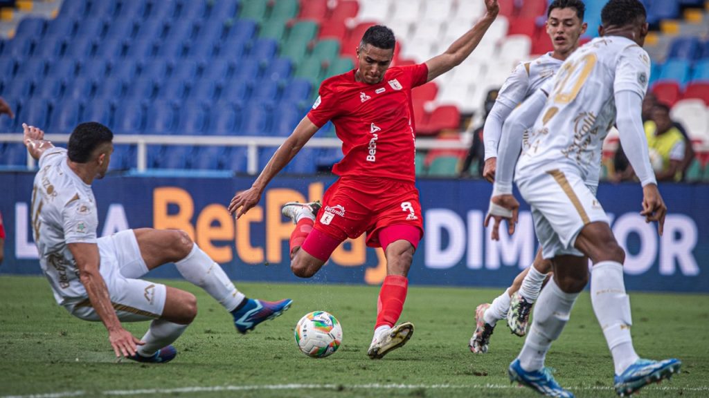 Futbol profesional Colombiano.